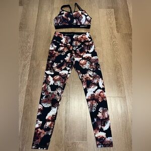 Victoria Secret Sport 36C top Med bottoms